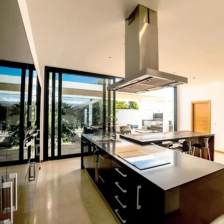 Casa Maeva With Heated Pool In El Roque Villa *