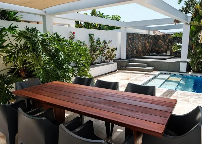 Casa Maeva With Heated Pool In El Roque 빌라