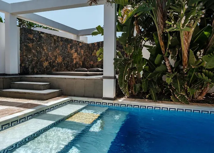 Casa Maeva With Heated Pool In El Roque 빌라 *