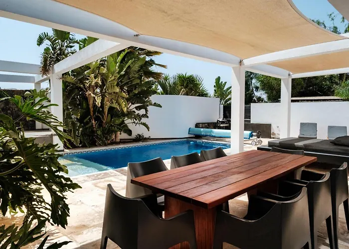 Casa Maeva With Heated Pool In El Roque 빌라